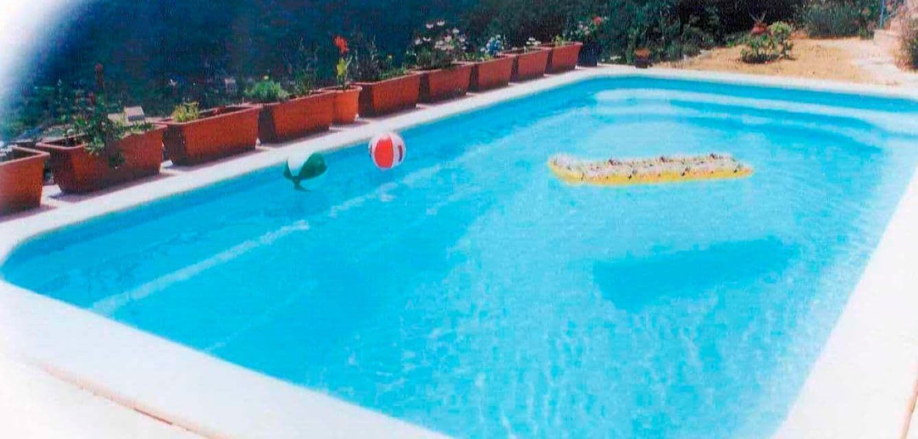 PISCINA RECTANGULAR EVASIÓN - Imagen 1