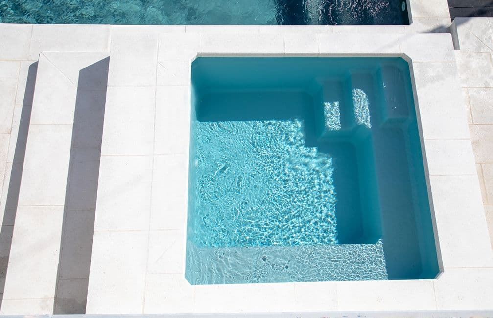 PISCINA RHIN - Imagen 1