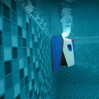 Robot limpiafondos ENERGY 250i - Imagen 1