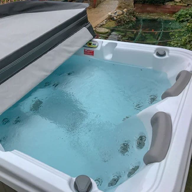 Spa Weekend 330/2L Plug&play - Imagen 3